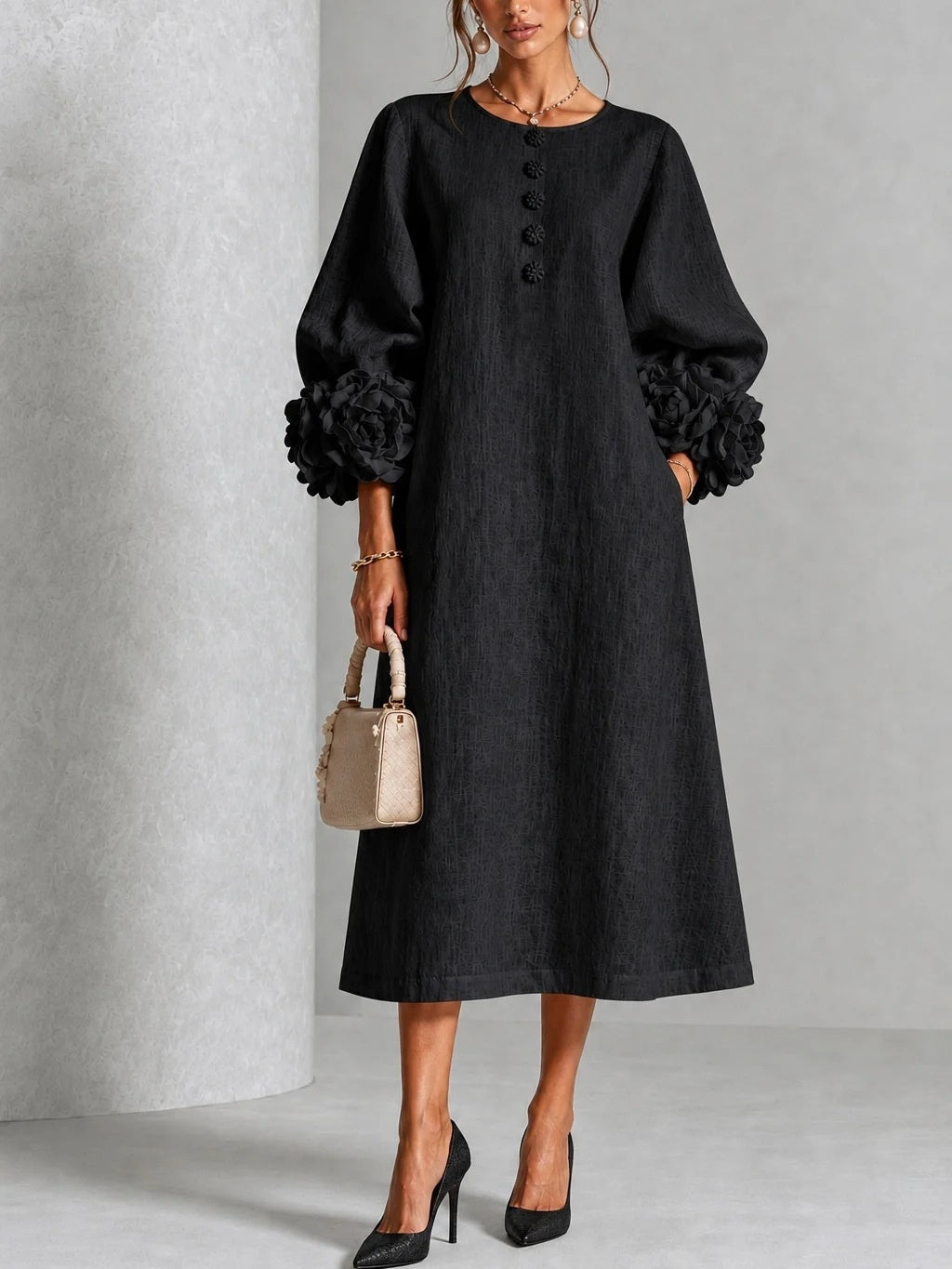 IVY | Robe midi à motifs floraux avec manches à revers en forme de rose