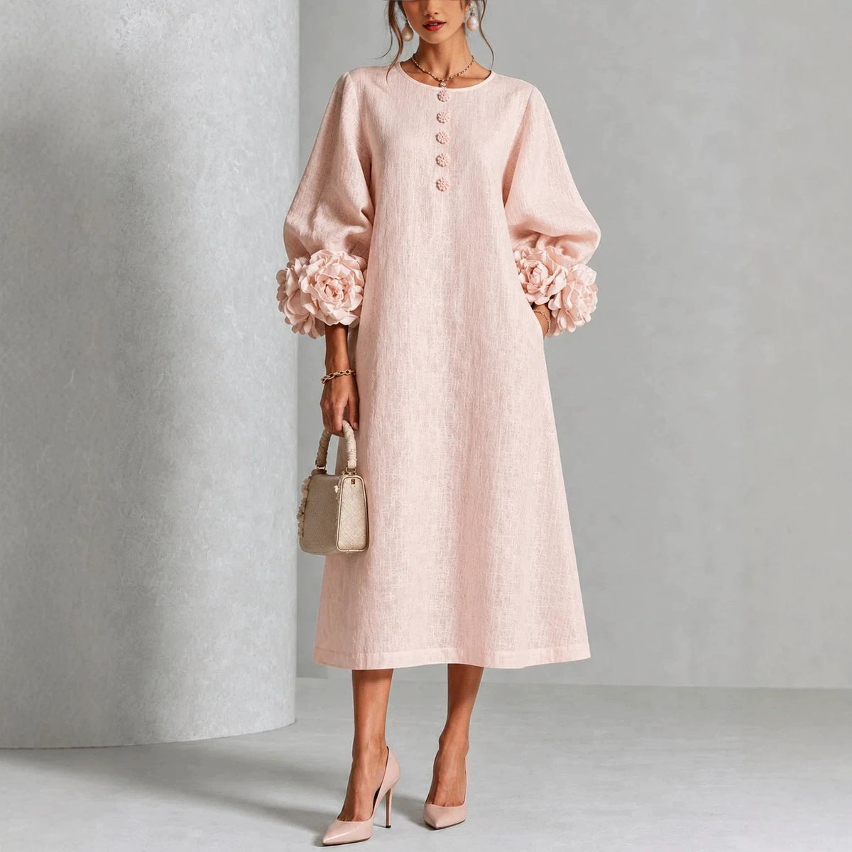 IVY | Robe midi à motifs floraux avec manches à revers en forme de rose