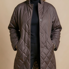 Manteau matelassé marron à doublure léopard