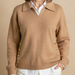 Pull Delphine camel à col polo et boutons dorés
